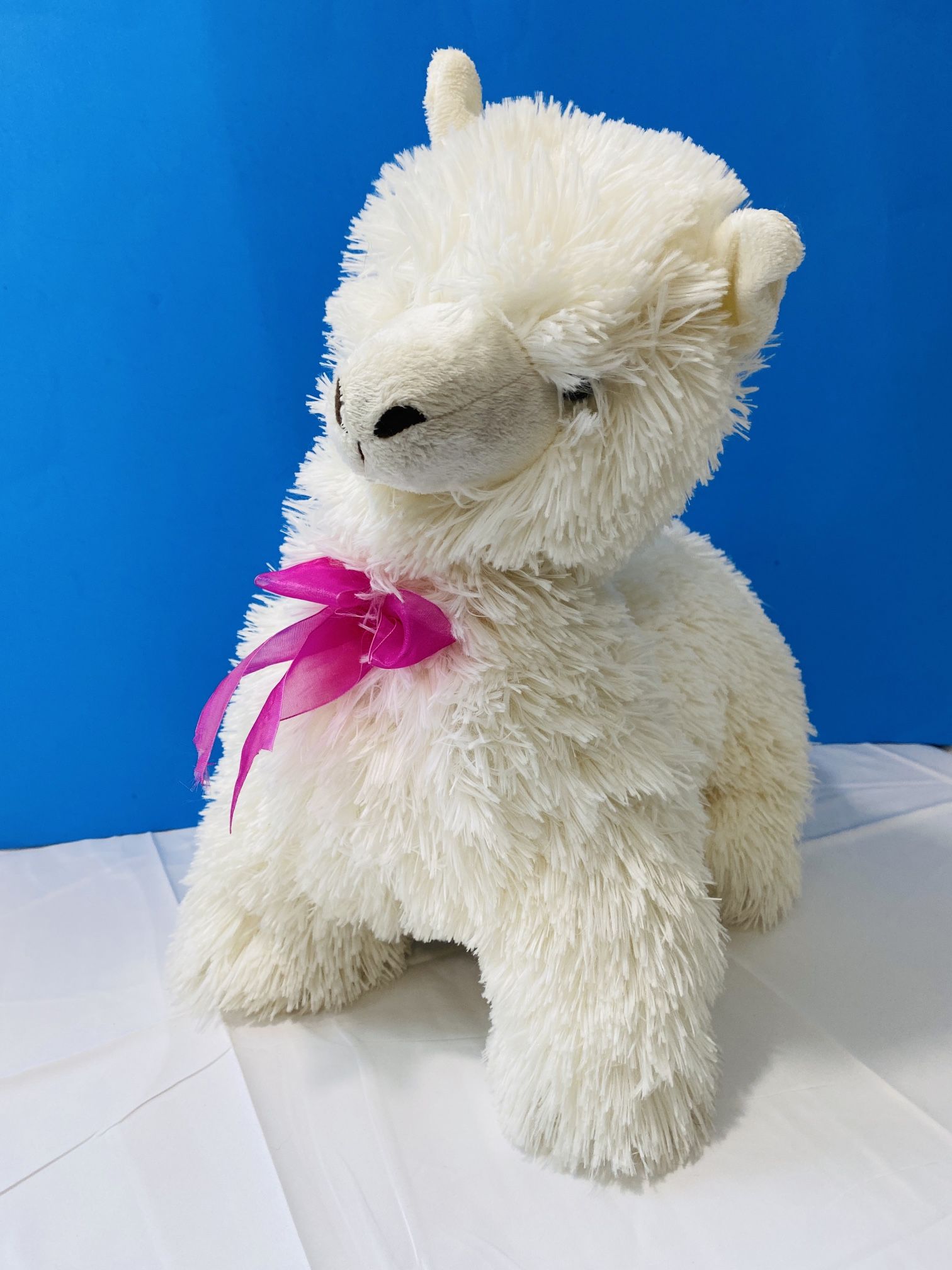 DAN DEE 17" WHITE ALPACA LLAMA FLUFFY SOFT PLUSH WITH PINK BOW EUC