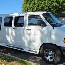 2003 Dodge Ram Van