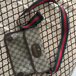 GUCCI GG Supreme Monogram Neo Vintage Web Belt Bag Brown