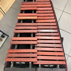 Ludwig Concert Xylophone Musical Instrument With Case 