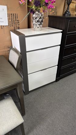 Chest Drawer