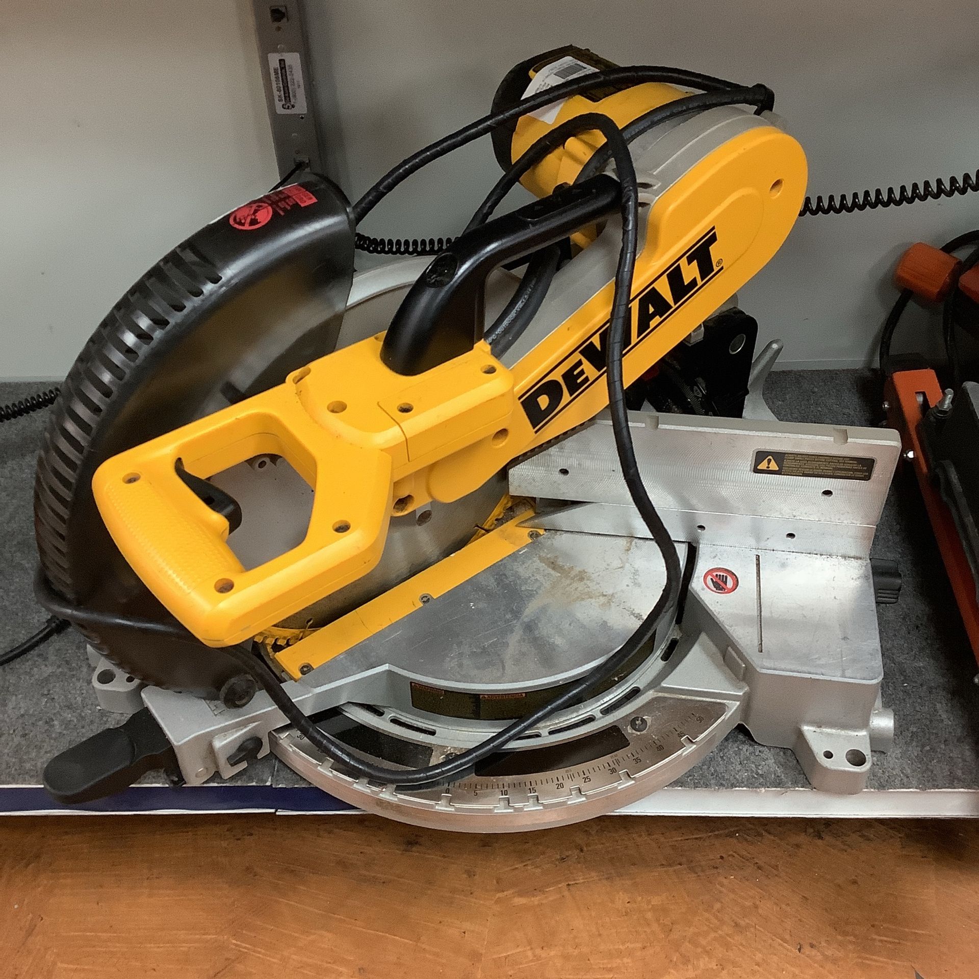 Dewalt Compound Mitre Saw