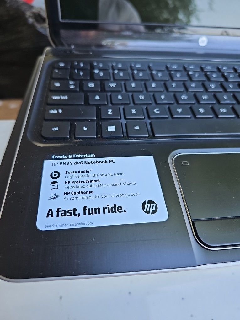 Laptop 