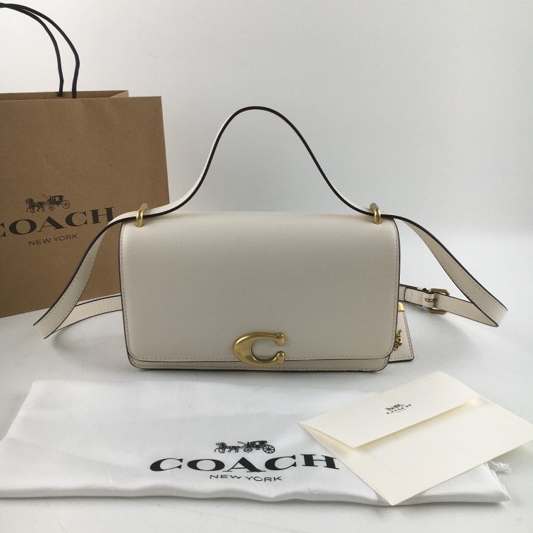 COACH Classic C-shaped lock white CC416