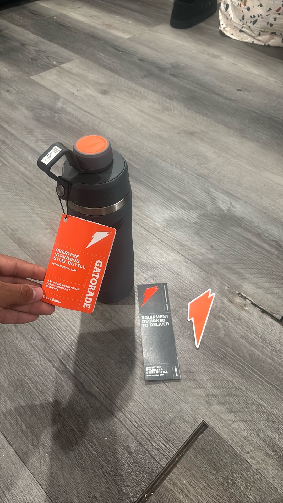 Gatorade 22oz Stainless Steel Twist Cap Water Bottle- Gray Portable Drinkware: 22OZ