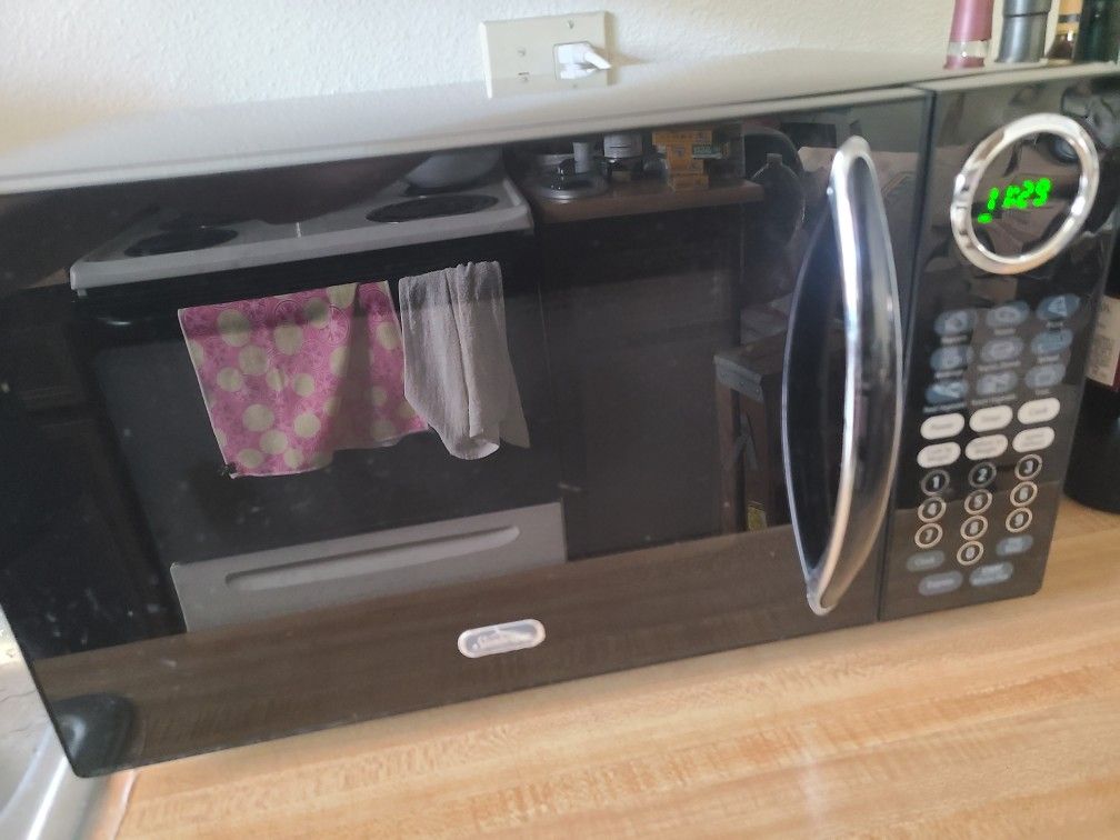 Microwave- Sunbeam Brand- Best Offer