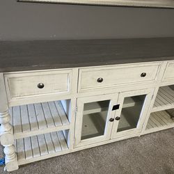 White And Grey Hallway Dresser