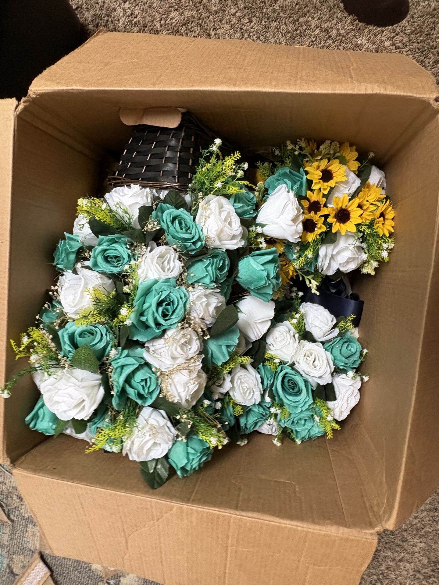 Wedding decor, Flowers, and Wreath $50 OBO