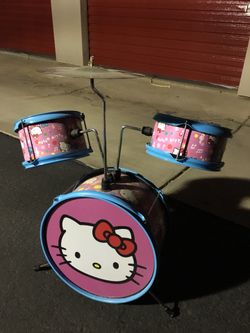 Hello kitty drum set
