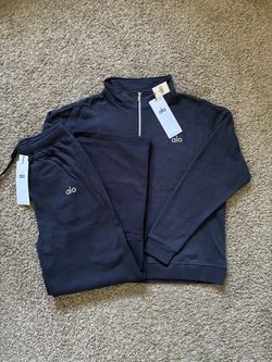 Alo sets Quaterzips and Sweats S/M/L