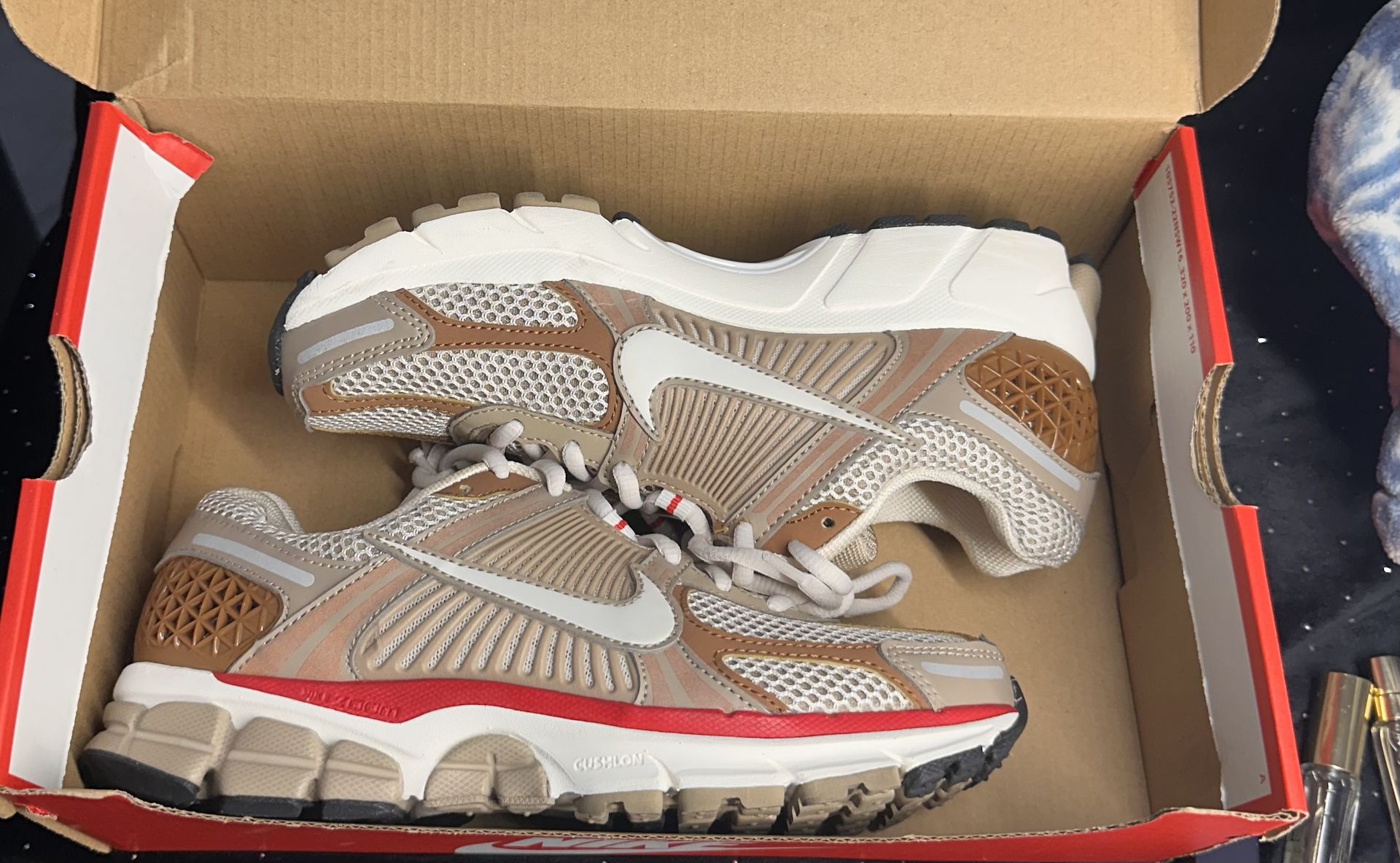 Brand new Nike zoom vomero shoes