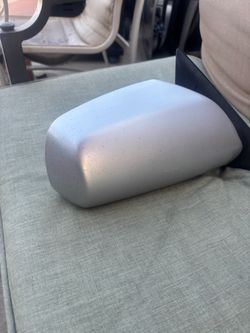 RIGHT PASSENGER SIDE MIRROR 2011 TOYOTA CAMRY (SILVER)