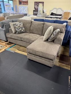 Sofa with reversible chaise on Sale