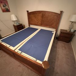 King Size Bed! Posturepedic 