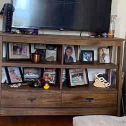 Tv Stand& Sofa 
