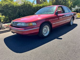 1997 Ford Crown Victoria