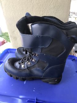 Children snow boots size2