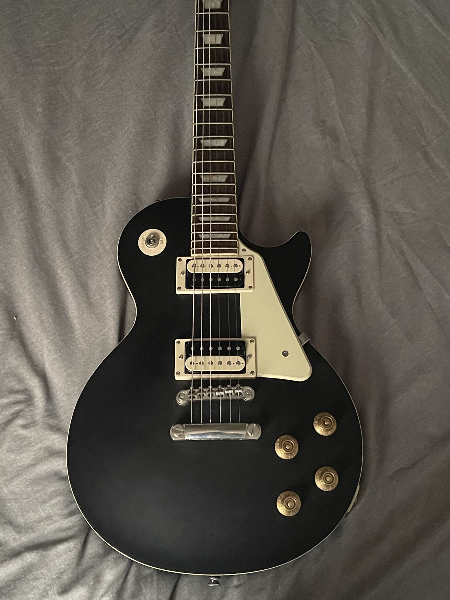 Les Paul Epiphone Traditional Pro IV Limited Edition Electric Guitar