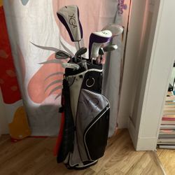 WOMENS GOLF CLUBS