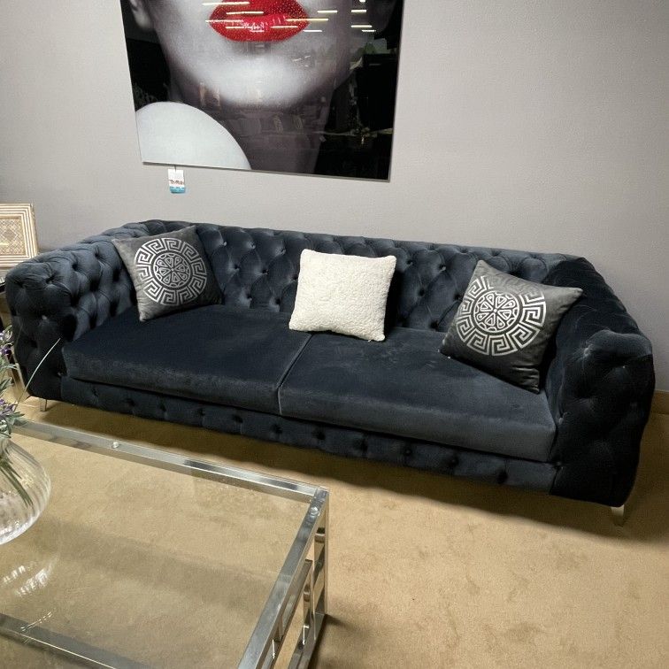 Oslo Dark Gray Velvet Sofa