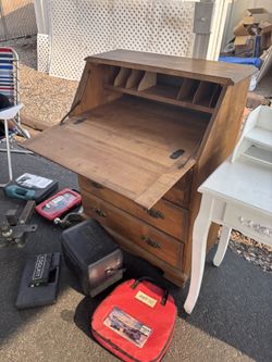 Dresser/deak