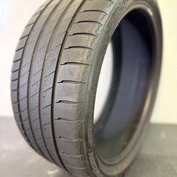 V603  235 35 19 91Y   Bridgestone Potenza S005  One Used Tire 60% Life 