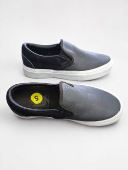 Size 5 vans