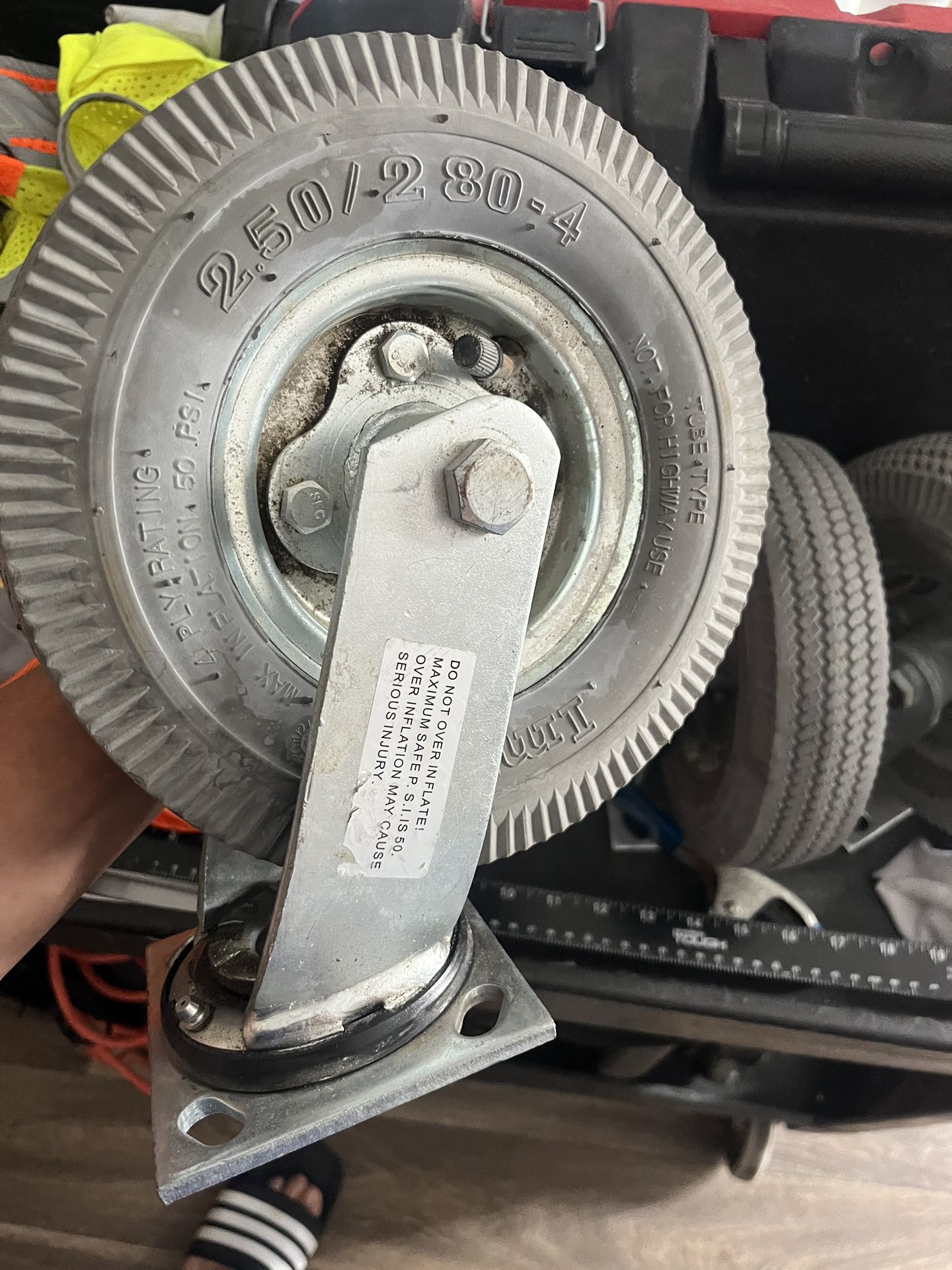 Industrial Casters 