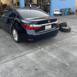 2016 Lexus ES 300h