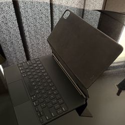 Ipad Pro 13 Magic Keyboard Case