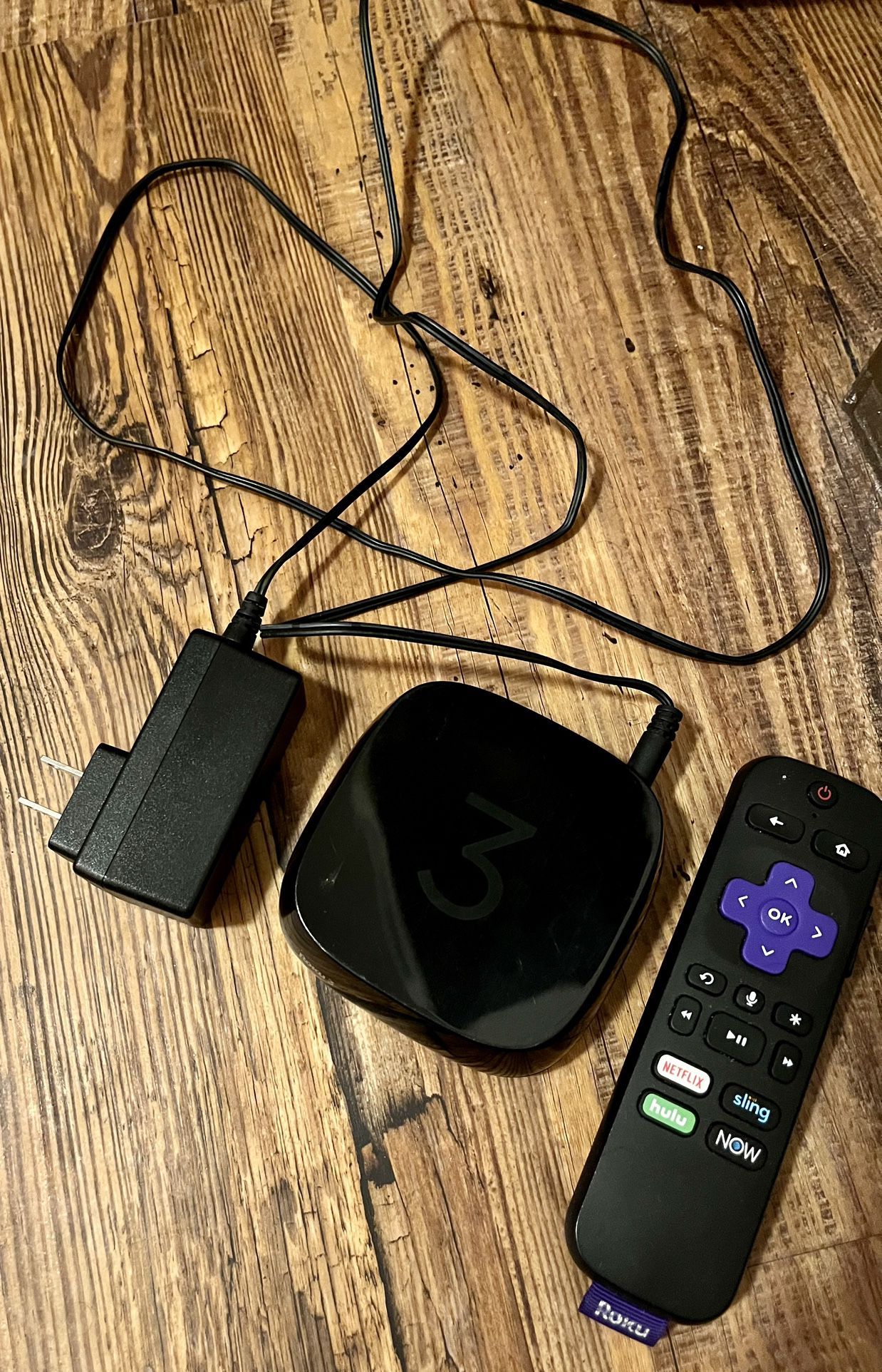 Roku 3 FHD (3rd Generation) Media Streamer 4230X1 Black and Power Supply. Need To Purchase New Remote $7 On Amazon 