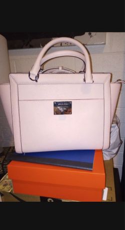 Authentic Michael Kors purse NWT
