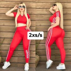 New Women's 2 Piece Set Size XS/Small 