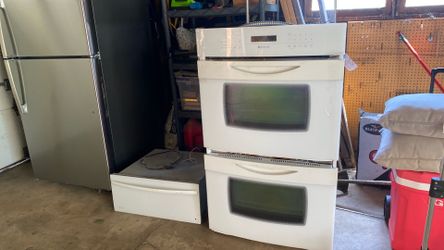 Jenn Air built in double oven and warming drawer