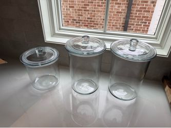 “Brand new Anchor Hocking glass pantry storage jars set (3-piece).