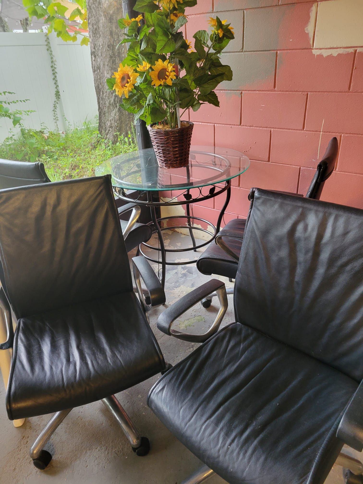 Glass Table With 4 Chairs 