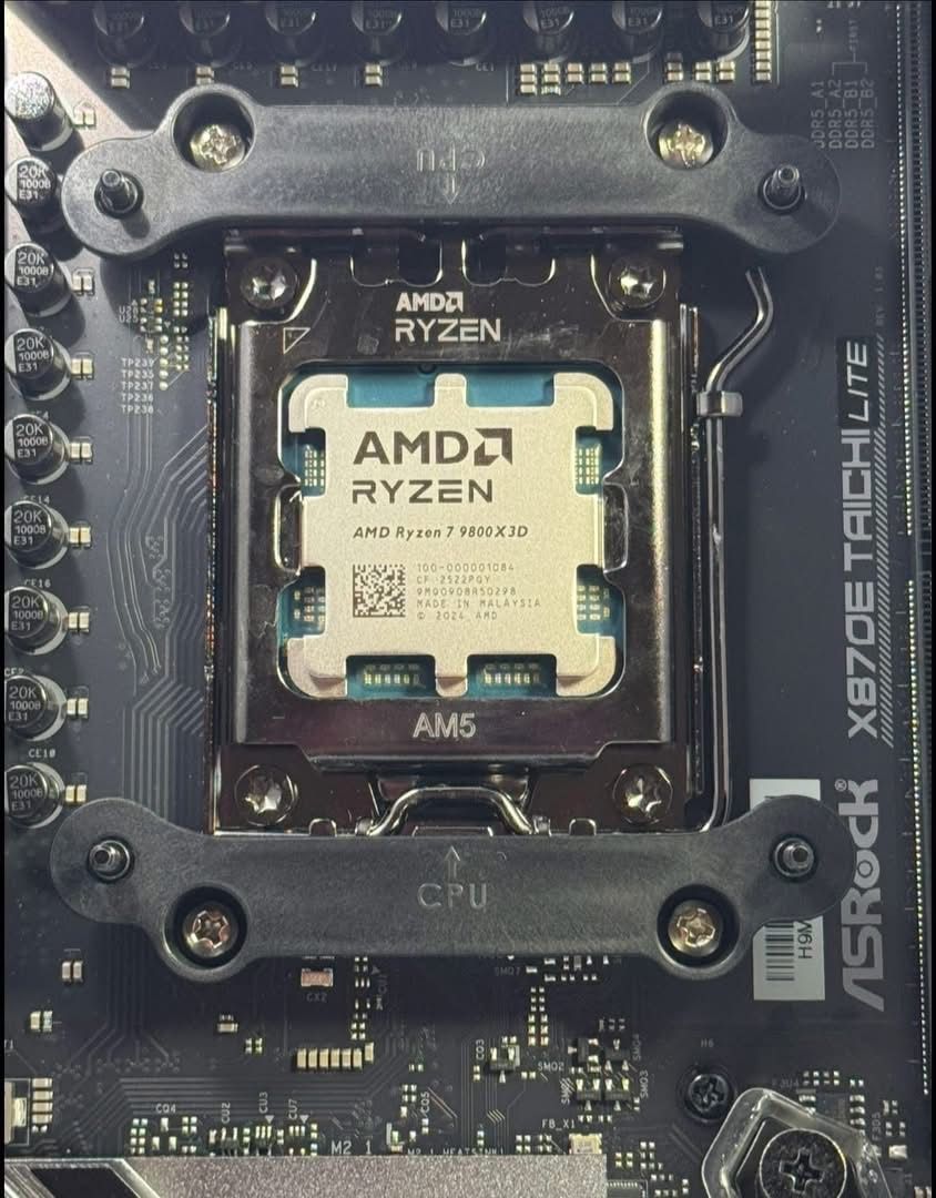 Ryzen 7 9800X3D – 2 Months Old – Perfect Condition – AM5 + 3-Year Warranty