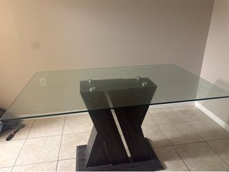 Dining table glass top