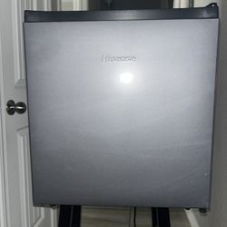 Hisense Mini Fridge 
