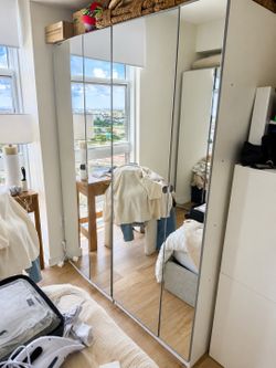 Closets / Wardrobe Large