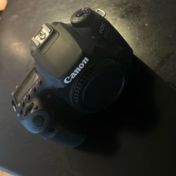 Canon EOS 90D (Body Only)