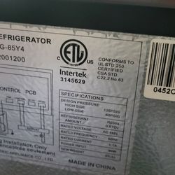 Mini Fridge $25.00