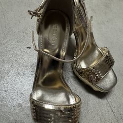 Madden Girl 5 Inch Heel(size 7)