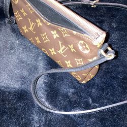 Louis Vuitton Wallet for Sale in Santa Ana, CA - OfferUp