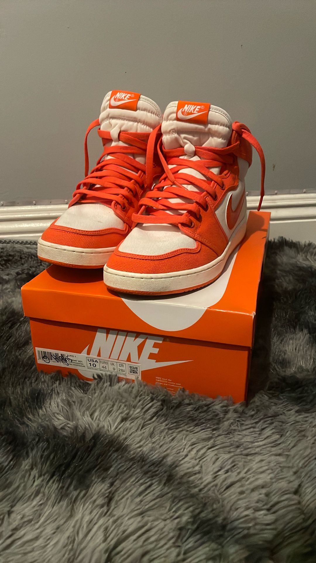 Nike jordan ajko 1 orange & white