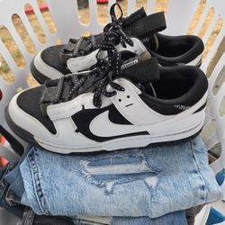 Nike 10.5 Mens Shoes