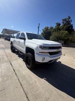 2017 Chevy Silverado Lt z71