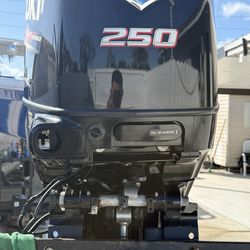 Suzuky DF 250 hp 2018