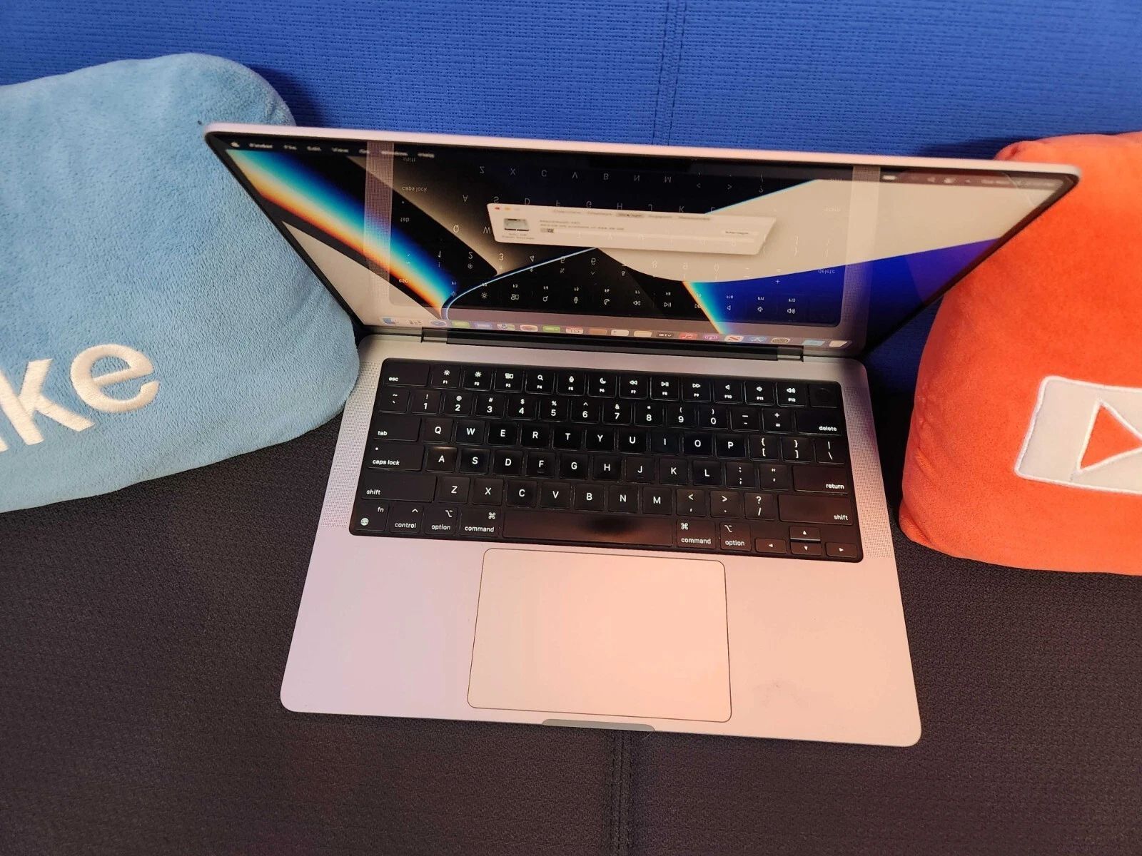 Apple MacBook Pro A2442 14" M1 Pro 8-Core 2021 16GB RAM 512GB SSD Silver