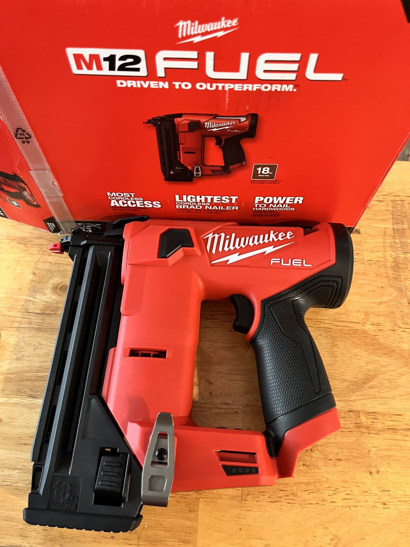 Milwaukee Brad Nail Gun